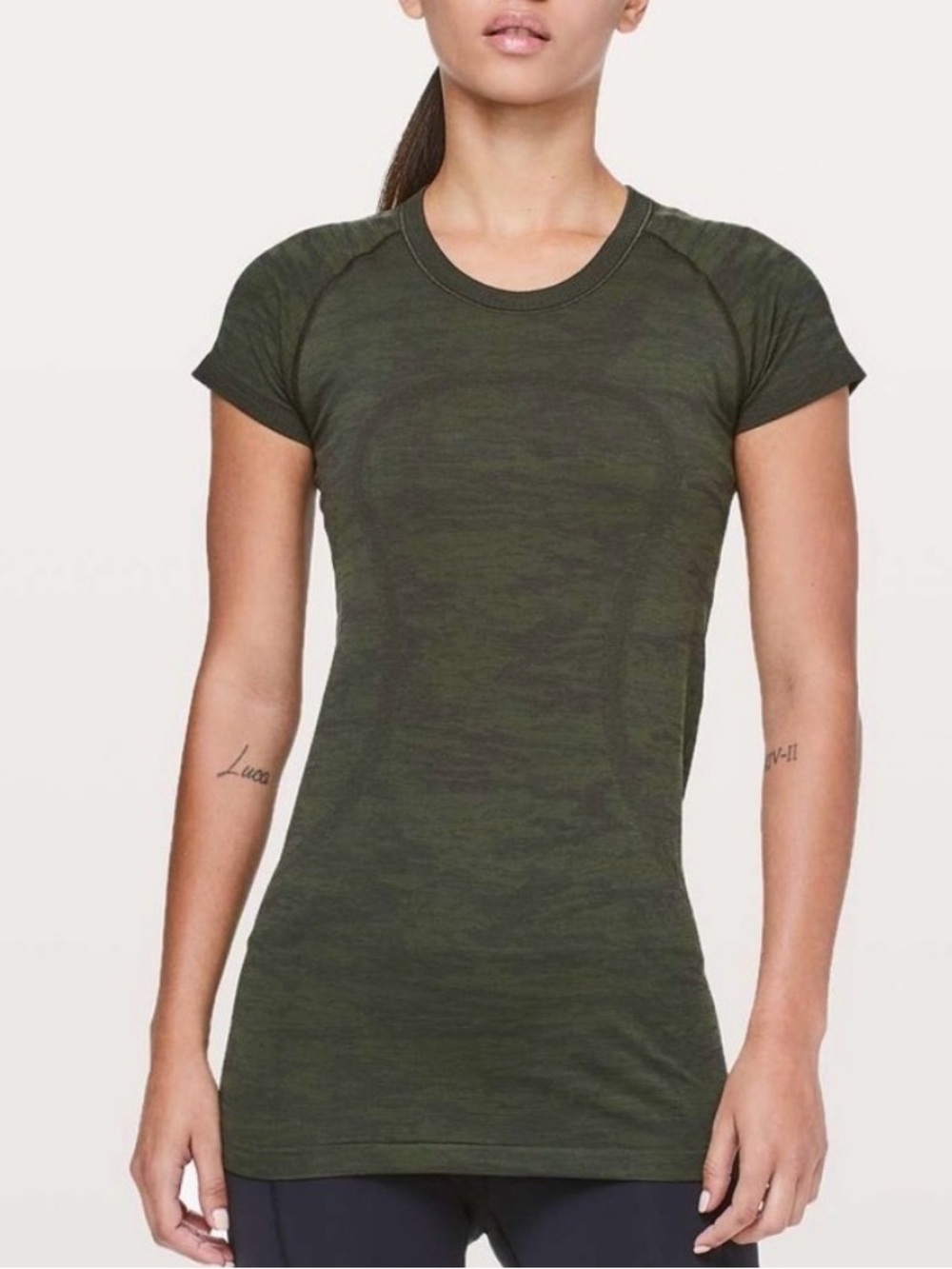 🌺LULULEMON camo swiftly short sleeve top 🌺